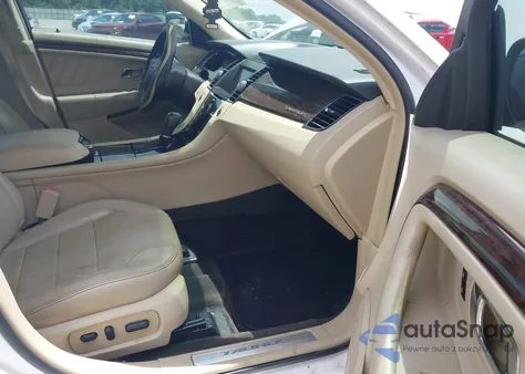 2013 Ford Taurus Limited z USA, uszkodzony, nr VIN 1FAHP2F85DG102159